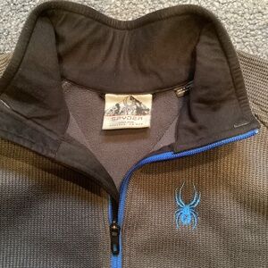 Spider, 3/4 zip up large gray and blue long sleeve pullover